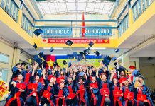 Hình ảnh tốt nghiệp của học sinh Trần Quốc Tuấn